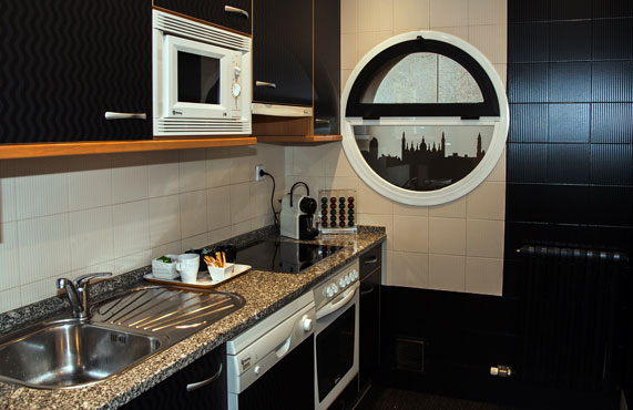 kitchen holiday apartment in Zaragoza